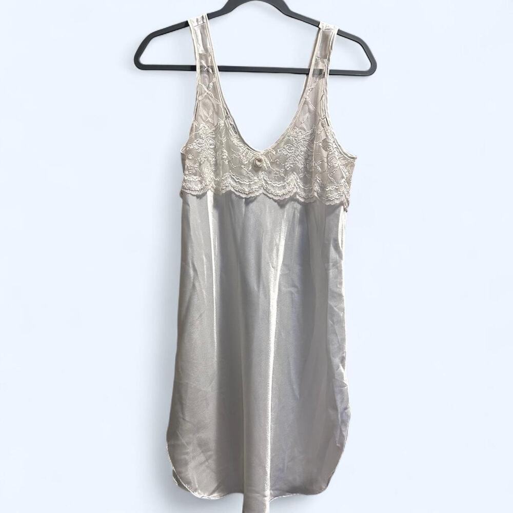Intimate affair small Womens elegant‎ white satin whitey EUC